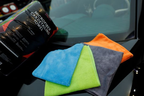 What kind of towel to clean the car wipe the material of the towel