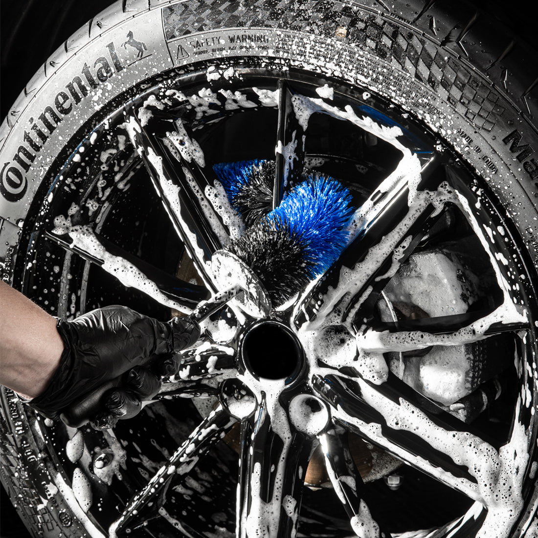 Car Wheel Cleaning Brush Soft Microfibre Long Handle Rim Detailing Brush -  Black+White Handle-TVCMall.com