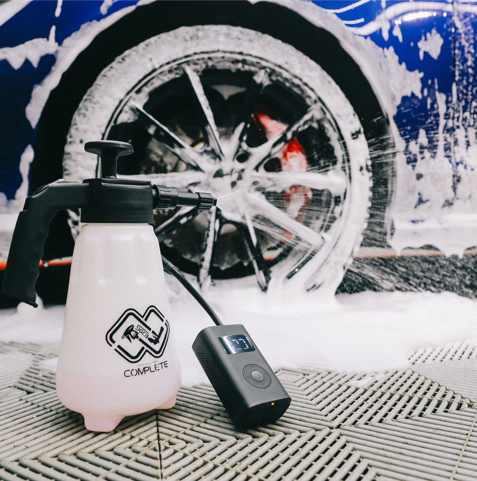 SGCB 2.0L Car Wash Pump Foaming Sprayer, Portable Single Hand Pressure Foam Sprayer Thick Subs Car Snow Foam Lance Blaster Water Sprayer for Car